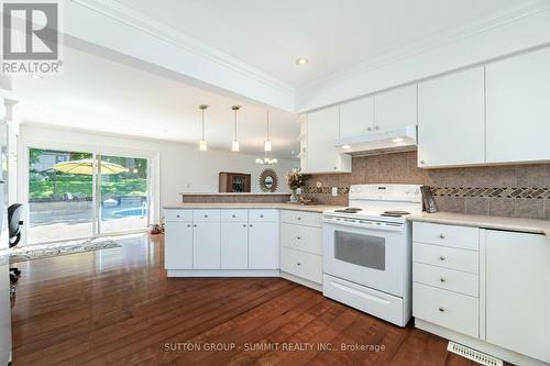 76 Vista Drive, Mississauga (Streetsville), ON - Indoor Photo Showing Kitchen