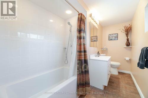 76 Vista Drive, Mississauga (Streetsville), ON - Indoor Photo Showing Bathroom