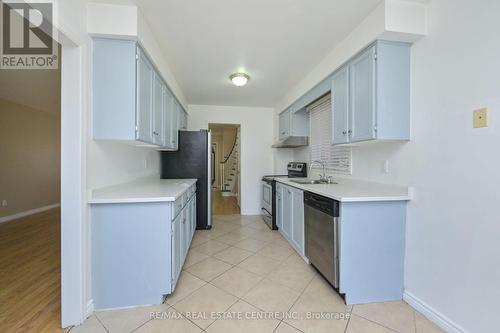 63 Candy Crescent, Brampton (Northwood Park), ON - Indoor Photo Showing Kitchen