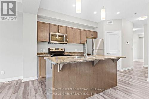 1373 Tremont Drive, Kingston, ON - Indoor Photo Showing Kitchen With Double Sink With Upgraded Kitchen