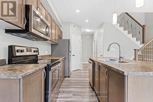 1373 Tremont Drive, Kingston, ON - Indoor Photo Showing Kitchen With Double Sink With Upgraded Kitchen