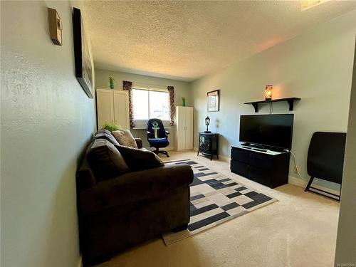 110-801 Marine Dr, Port Alice, BC - Indoor Photo Showing Living Room