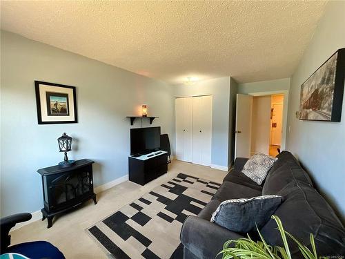 110-801 Marine Dr, Port Alice, BC - Indoor Photo Showing Living Room