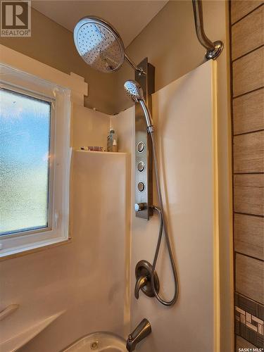 706 Balfour Street, Whitewood, SK - Indoor Photo Showing Bathroom