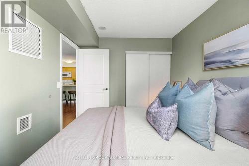 611 - 4978 Yonge Street, Toronto (Lansing-Westgate), ON - Indoor Photo Showing Bedroom