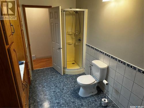 907 Corrigan Street, Lampman, SK - Indoor Photo Showing Bathroom