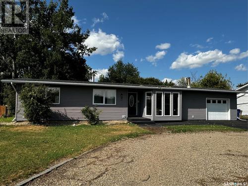 907 Corrigan Street, Lampman, SK - Outdoor