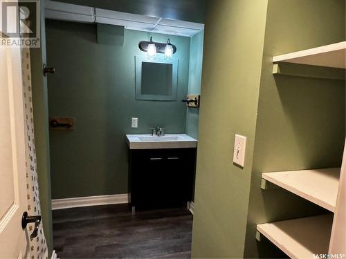 907 Corrigan Street, Lampman, SK - Indoor Photo Showing Bathroom