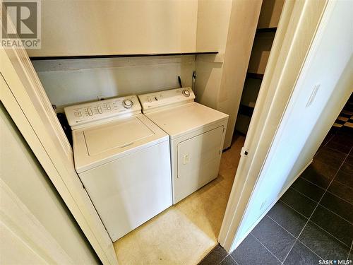 404 720 8Th Street E, Saskatoon, SK - Indoor Photo Showing Laundry Room