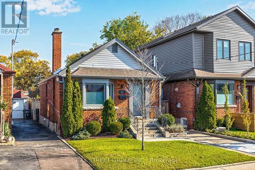 111 Frankdale Avenue E, Toronto (Danforth Village-East York), ON - Outdoor With Facade