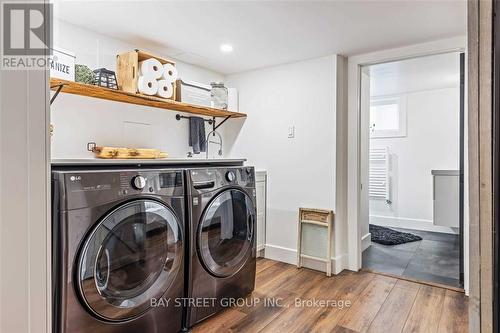 111 Frankdale Avenue E, Toronto (Danforth Village-East York), ON - Indoor Photo Showing Laundry Room