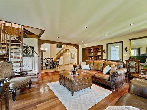 Salon - 653 Ch. Maurais, Coaticook, QC - Indoor Photo Showing Living Room