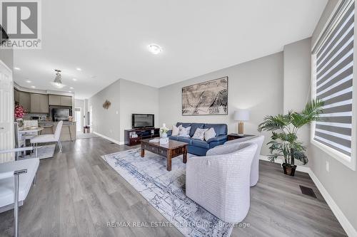 16 Boothill Drive, Brampton, ON - Indoor Photo Showing Living Room