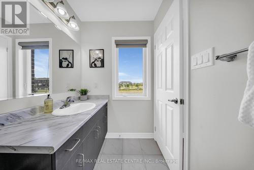 16 Boothill Drive, Brampton, ON - Indoor Photo Showing Bathroom