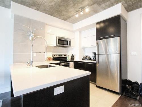 Kitchen - 405-1199 Rue Bishop, Montréal (Ville-Marie), QC - Indoor Photo Showing Kitchen With Upgraded Kitchen