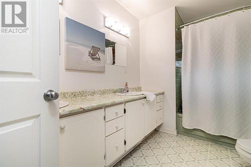 33 Maple Street, Conception Bay South, NL - Indoor Photo Showing Bathroom