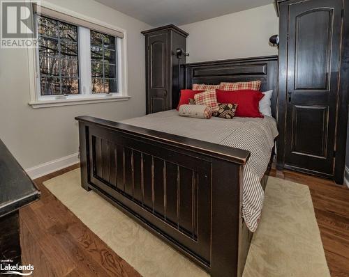 3876 Muskoka 118 Highway W Unit# Carling 3 Week 9, Port Carling, ON - Indoor Photo Showing Bedroom