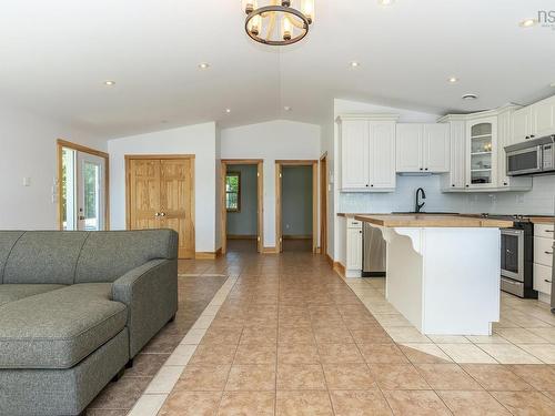 216 Lakeshore Road, Shortts Lake, NS 