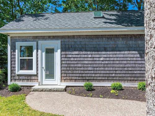 216 Lakeshore Road, Shortts Lake, NS 