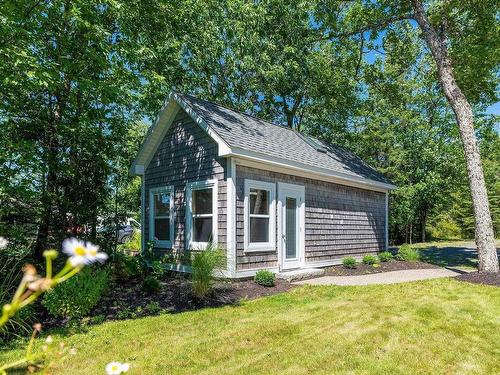 216 Lakeshore Road, Shortts Lake, NS 