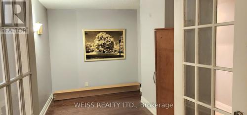 402 - 2737 Keele Street, Toronto (Downsview-Roding-Cfb), ON - Indoor Photo Showing Other Room