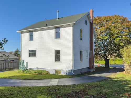 323 Pleasant Street, Yarmouth, NS 