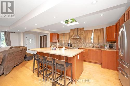 12 Greystone Crescent, Halton Hills (Georgetown), ON - Indoor Photo Showing Kitchen