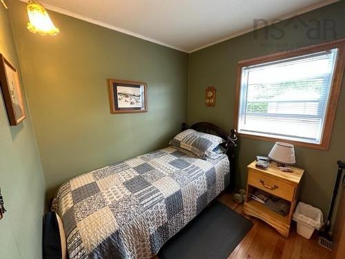 9306 Pepperell Street, St. Peter'S, NS 