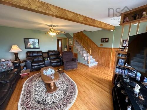 9306 Pepperell Street, St. Peter'S, NS 