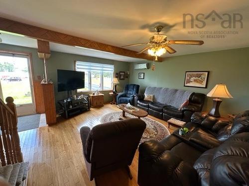 9306 Pepperell Street, St. Peter'S, NS 