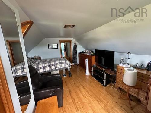 9306 Pepperell Street, St. Peter'S, NS 