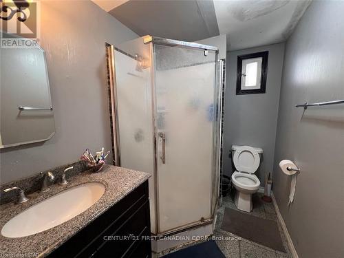 763 Colborne Street, London, ON - Indoor Photo Showing Bathroom