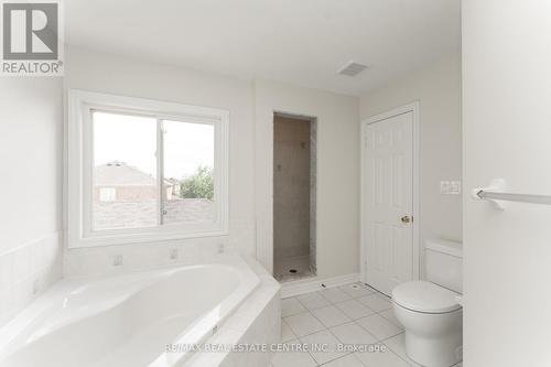 5823 Tenth Line W, Mississauga (Churchill Meadows), ON - Indoor Photo Showing Bathroom