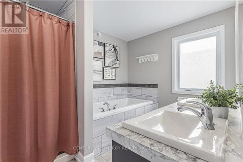 236 Sunset Crescent, Prescott And Russell, ON - Indoor Photo Showing Bathroom