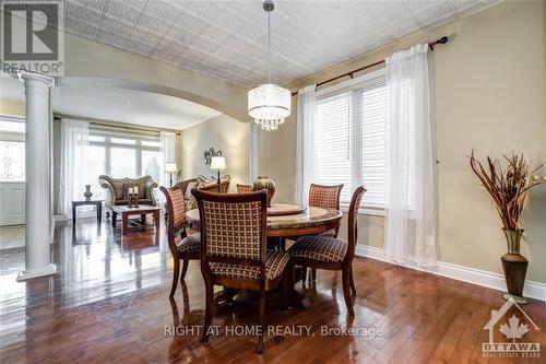 717 Lakebreeze Circle, Ottawa, ON - Indoor Photo Showing Dining Room