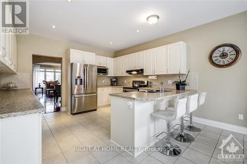 717 Lakebreeze Circle, Ottawa, ON - Indoor Photo Showing Kitchen With Stainless Steel Kitchen With Upgraded Kitchen