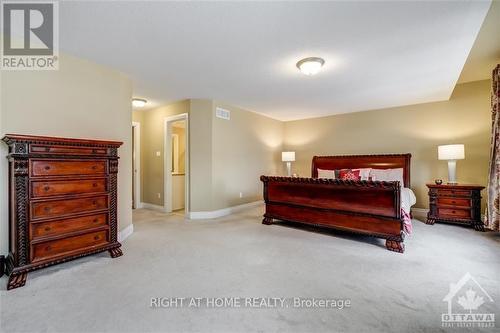 717 Lakebreeze Circle, Ottawa, ON - Indoor Photo Showing Bedroom