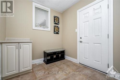 717 Lakebreeze Circle, Ottawa, ON - Indoor Photo Showing Other Room