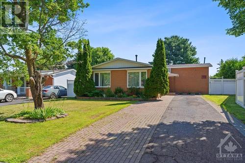 2114 Erinbrook Crescent, Ottawa, ON - Outdoor