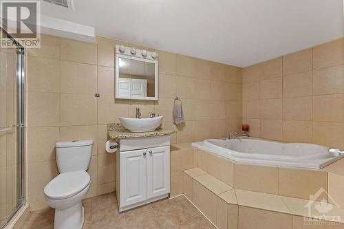 2114 Erinbrook Crescent, Ottawa, ON - Indoor Photo Showing Bathroom