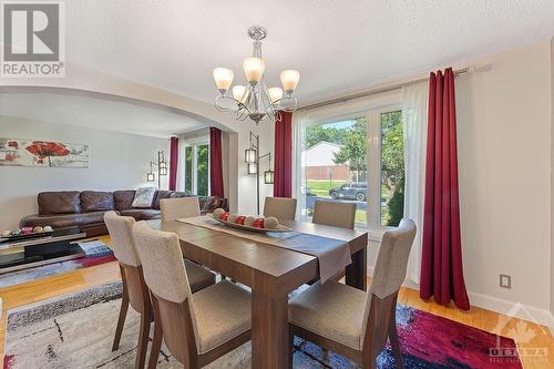 2114 Erinbrook Crescent, Ottawa, ON - Indoor Photo Showing Dining Room