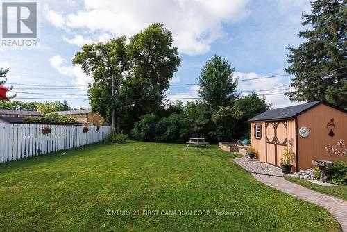 82 Queenston Crescent, London, ON 