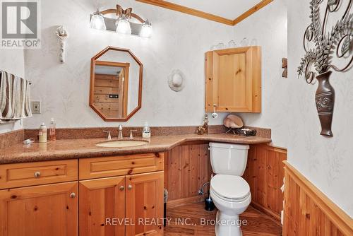 2 Mountainview Road, Mulmur, ON - Indoor Photo Showing Bathroom