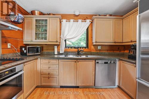 2 Mountainview Road, Mulmur, ON - Indoor Photo Showing Kitchen With Stainless Steel Kitchen With Double Sink