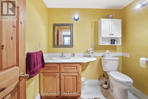 2 Mountainview Road, Mulmur, ON - Indoor Photo Showing Bathroom