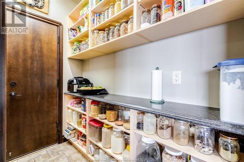 1821 Talbot Road, Kingsville, ON - Indoor Photo Showing Other Room