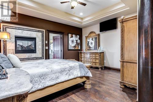 1821 Talbot Road, Kingsville, ON - Indoor Photo Showing Bedroom