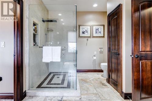 1821 Talbot Road, Kingsville, ON - Indoor Photo Showing Bathroom