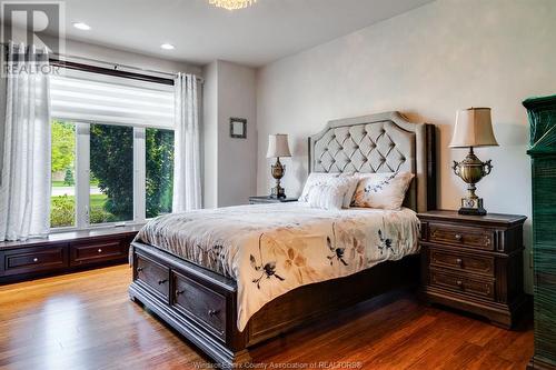 1821 Talbot Road, Kingsville, ON - Indoor Photo Showing Bedroom