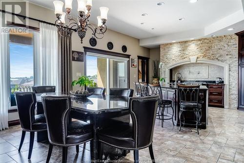 1821 Talbot Road, Kingsville, ON - Indoor Photo Showing Dining Room